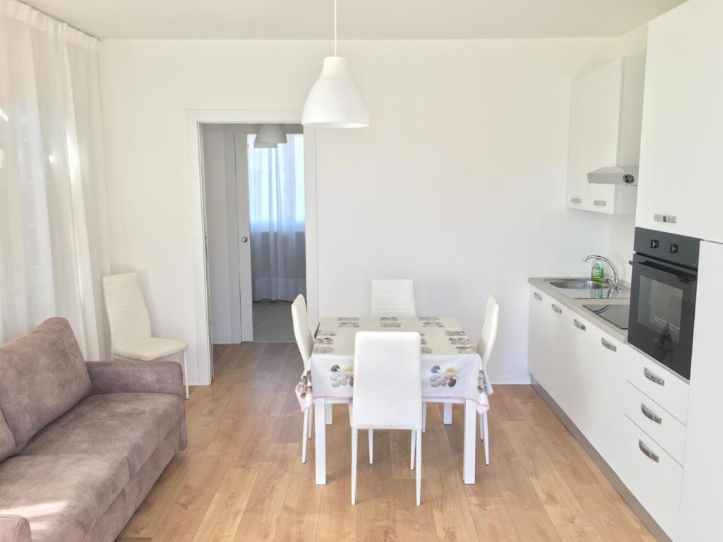Villa Dune - Comodo Al Centro E Al Mare Lido di Jesolo Buitenkant foto